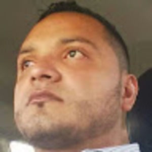 Meet your Posher, Carlos